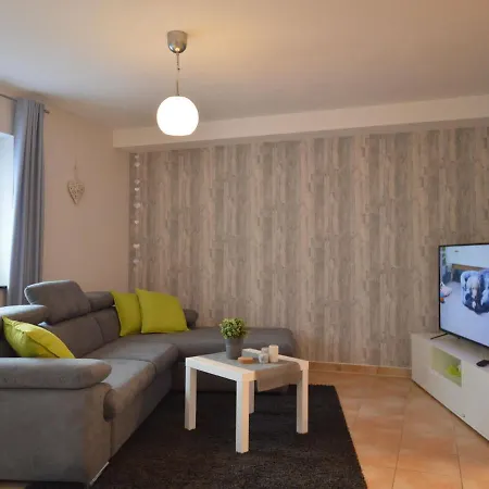 Cozy In Dudenroth Near Forest *